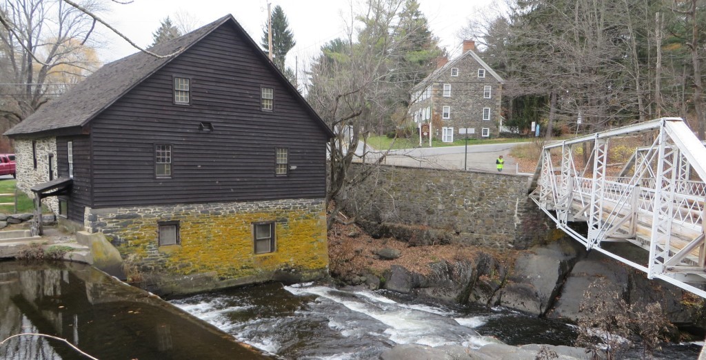Mill with bridge.jpg